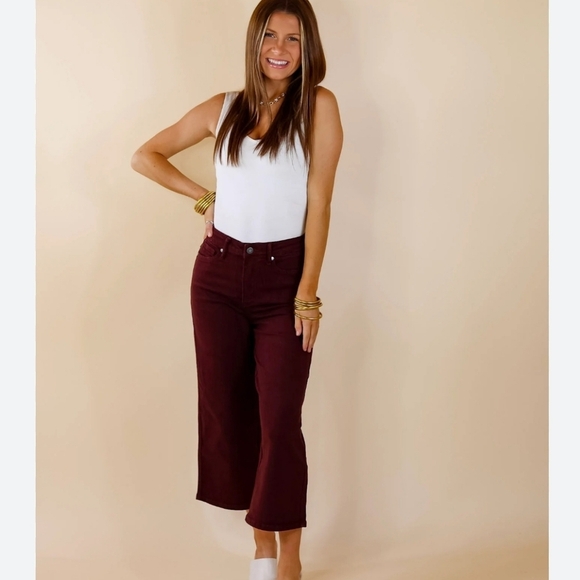 Judy Blue Garment Dyed High Rise Tummy Control Cropped Jeans Oxblood Size 31 - Picture 1 of 12